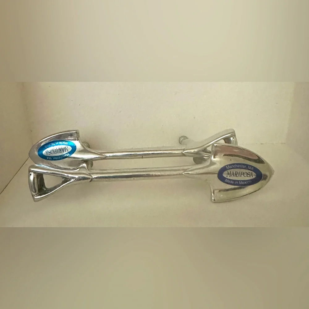 NWT Mariposa Manchester Shovel Drawer Pull Hook Handle Made Mexico Door Hardware